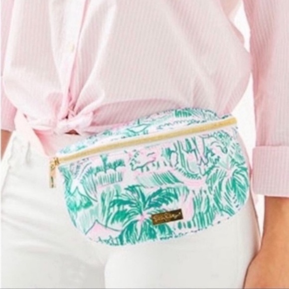 Lilly Pulitzer GWP Waist Bag - Camelflage - Picture 7 of 8